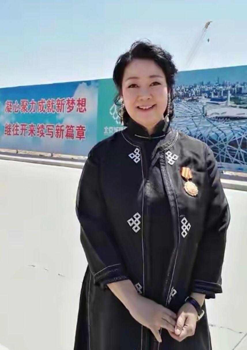 中年男人喜欢微胖的女人还是瘦的人到中年发福到你认不出的明星有哪些