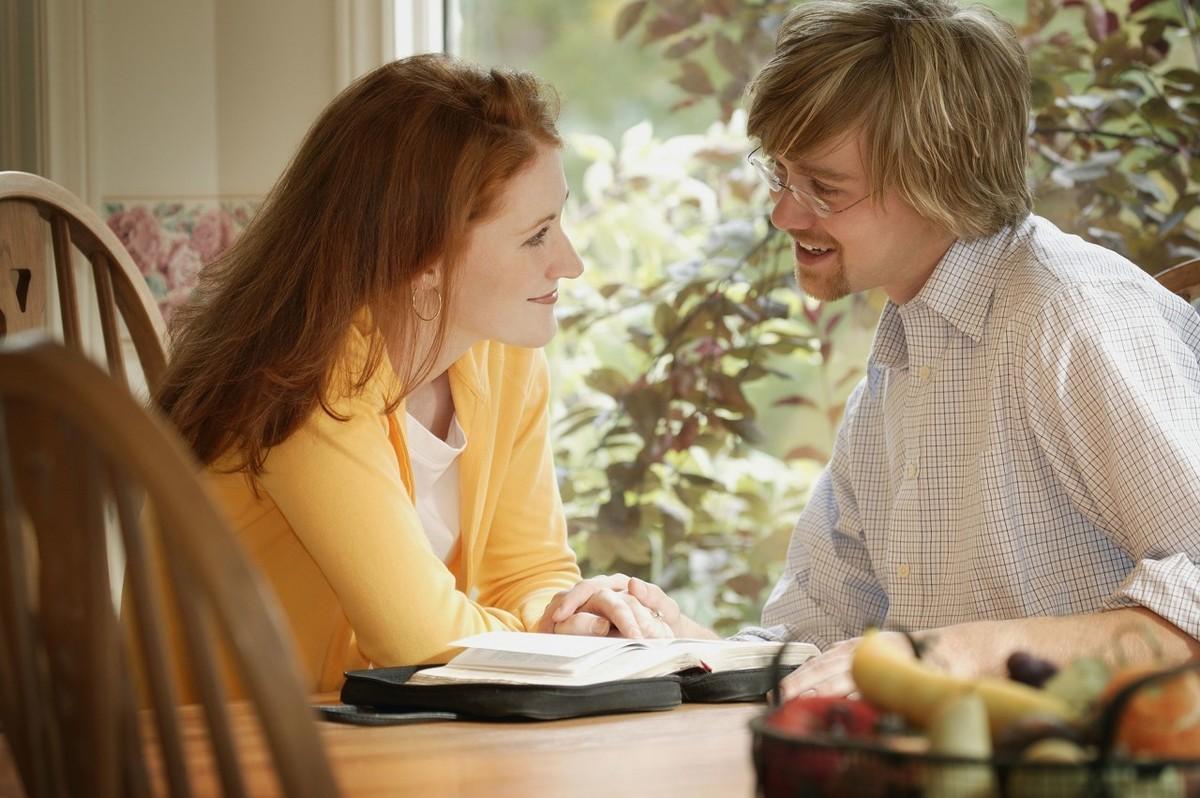 搞不懂男生到底喜不喜欢你,为什么越来越看不懂爱情了