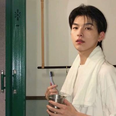 男生头像ins高级质感,ins如何重新创号