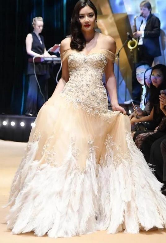 肩宽男生穿什么衣服好看肩宽胯窄的男生适合穿什么样的外套