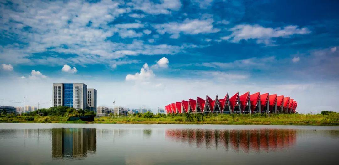 表白情书500字写给女生超感动,打动女人四句情诗小学生