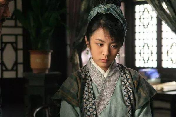 喜欢的女人和别的男人在一起喜欢一个人喜欢到骨子里是什么感觉