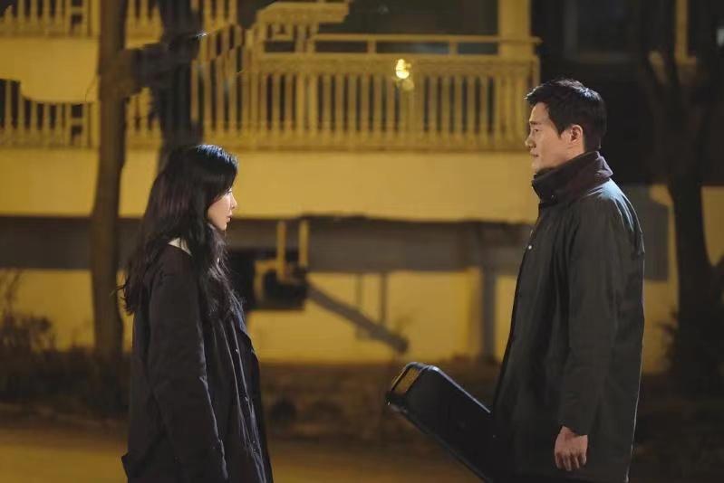 怎么试探已婚女人喜不喜欢你,20多岁的女孩喜欢已婚男人的表现是什么