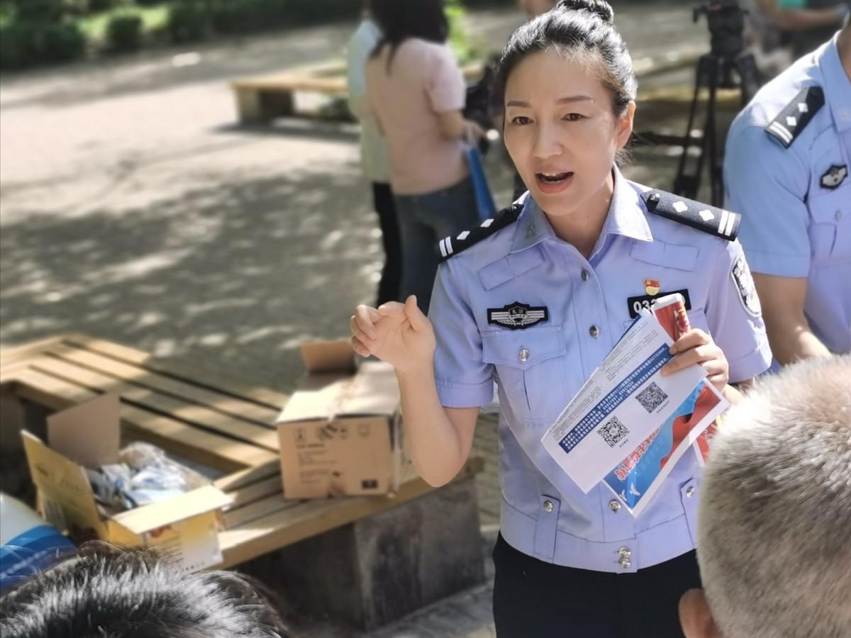 怎么去挽回一个人,分手后男生做的很绝情