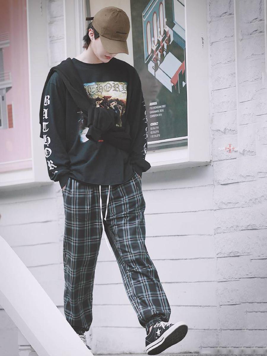 瘦瘦的男生穿什么衣服好看,165cm50kg男生穿搭