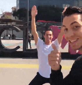 男生让女朋友喊自己爸爸这样是不是她就觉得男方很没用