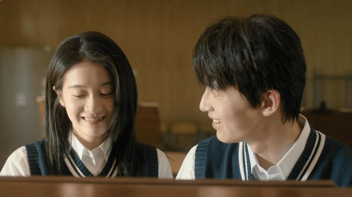 怎么看出暗恋的人喜欢你,女生喜欢一个人会有怎样的表现