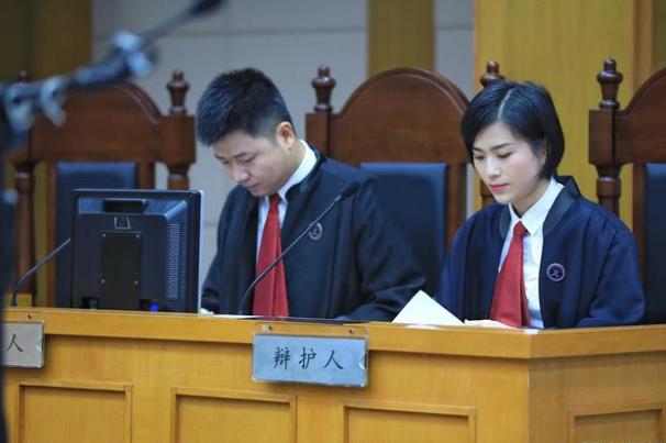 十大最受女生欢迎的男性职业排名天天看美女直播的男人是什么心理