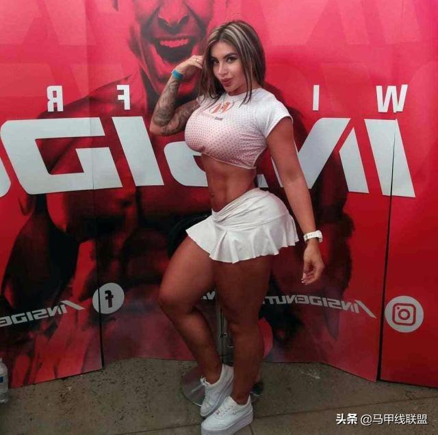 男生会喜欢140斤的女生吗140斤胖女孩穿衣搭配