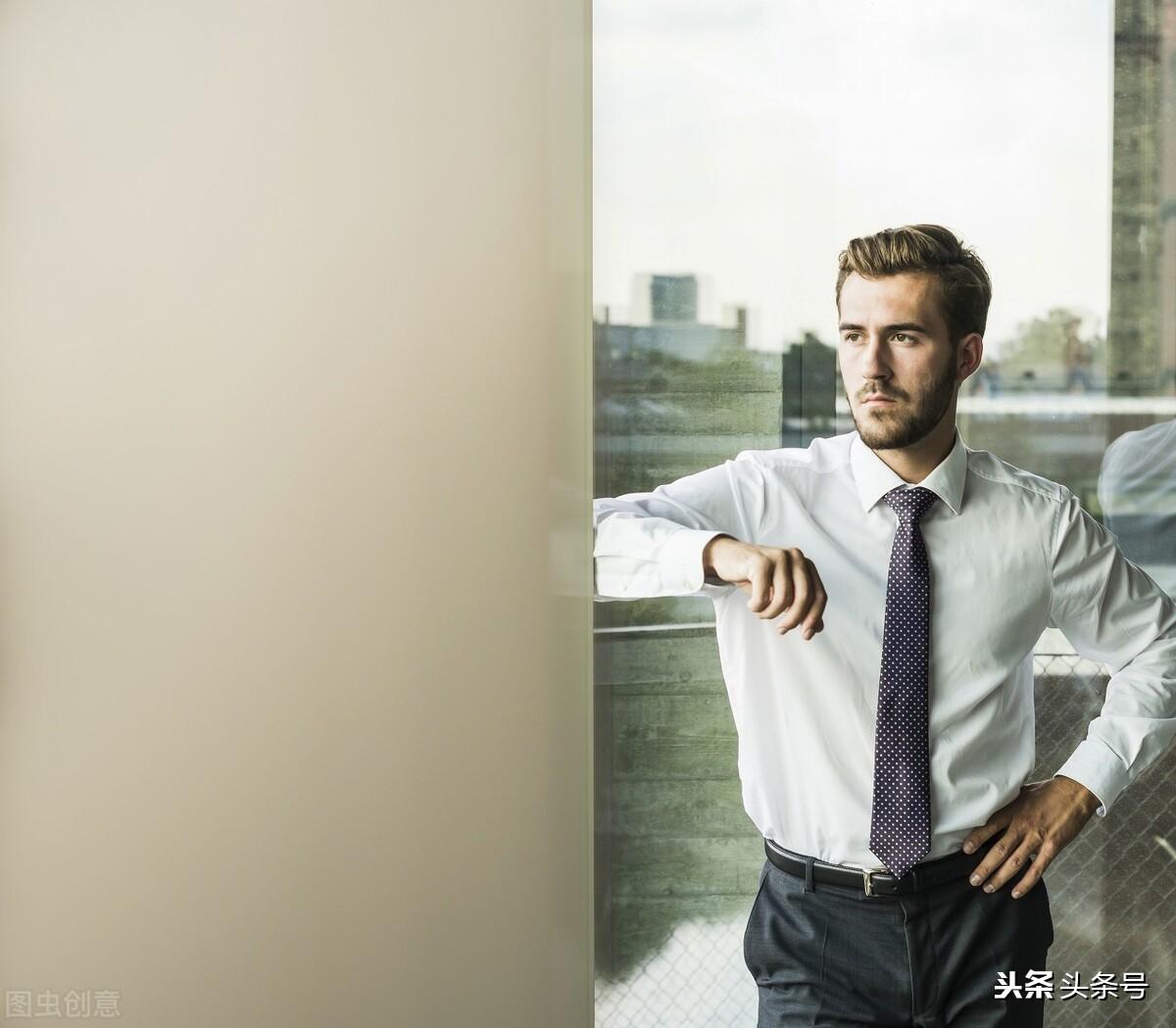 已婚男人喜欢男人怎么办才能爱他不知道该怎么办了