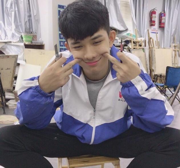 网名 男生 昵称 好听四字,有没有男主特别帅的动漫