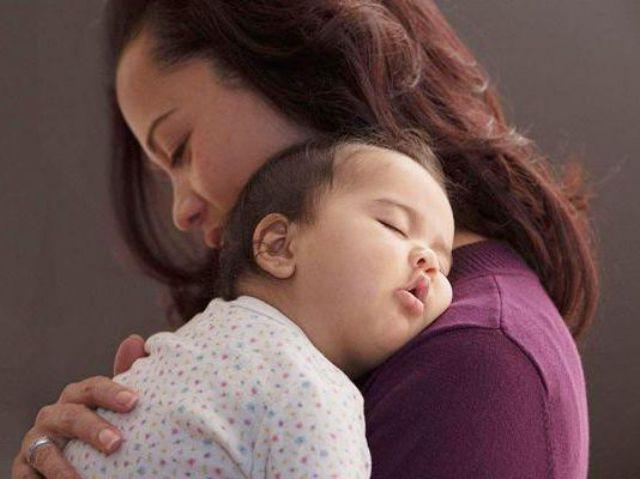 宝宝喜欢男的抱原因,少年儿童的心理发展特征都有哪些