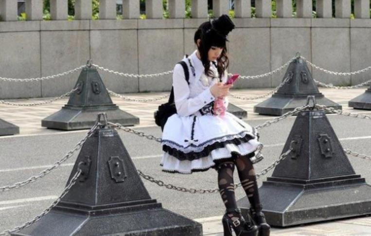 初中儿子喜欢男生怎么办孩子在阅读时总是注意力不集中