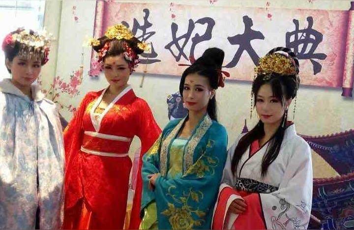 说我男朋友追我闺蜜,她闺蜜跟我说她天天提起我