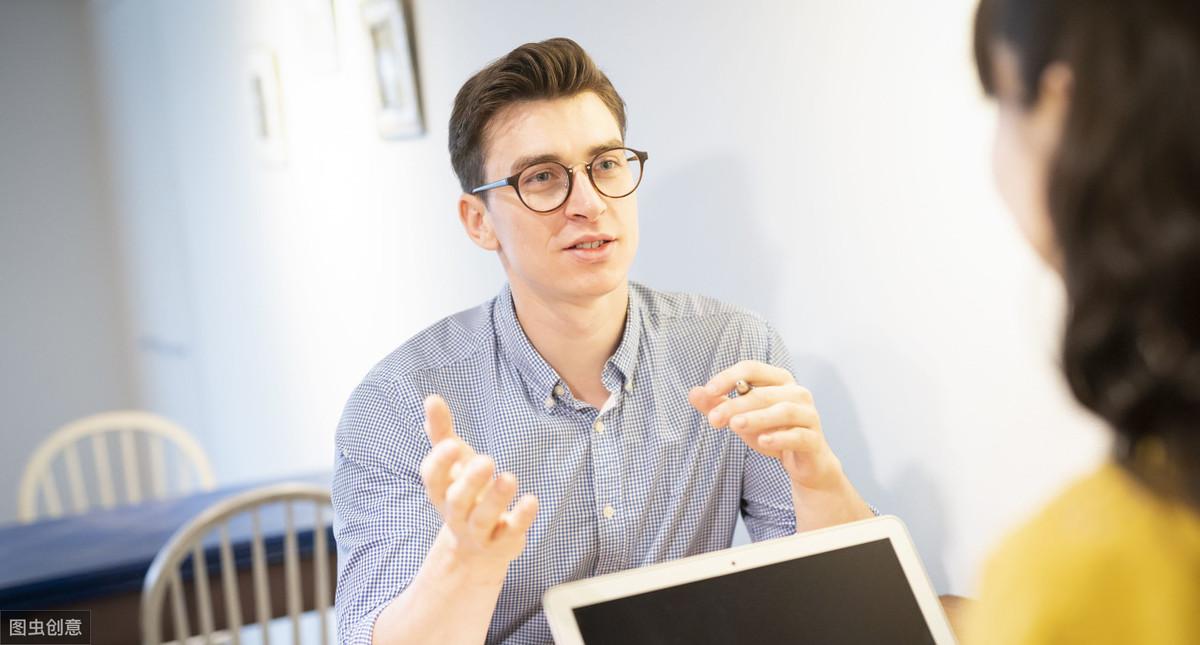 男生喜欢声音好听的男生多大结婚最好