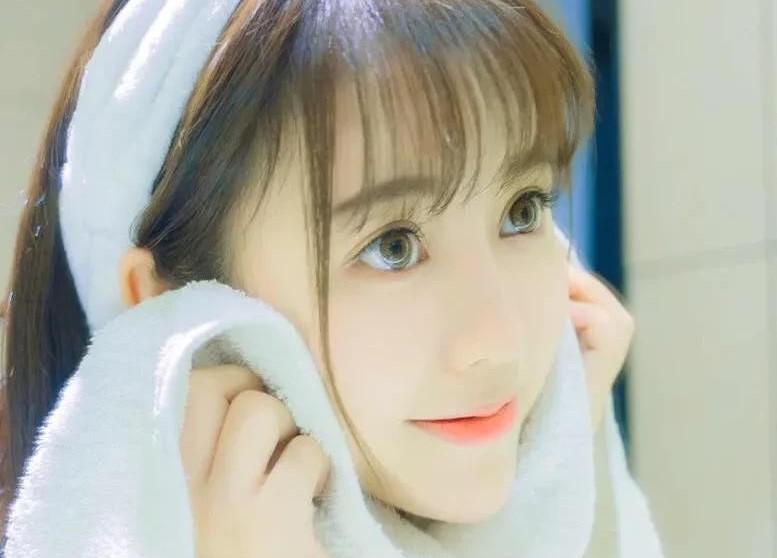 女生撩男生的聊天套路又皮又撩的聊天套路女撩男