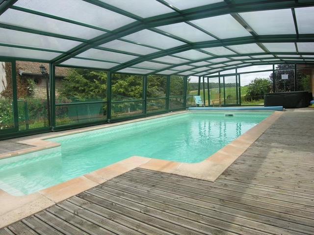 游泳池建设需要多少钱建造一个钢结构可拆装式泳池多少钱