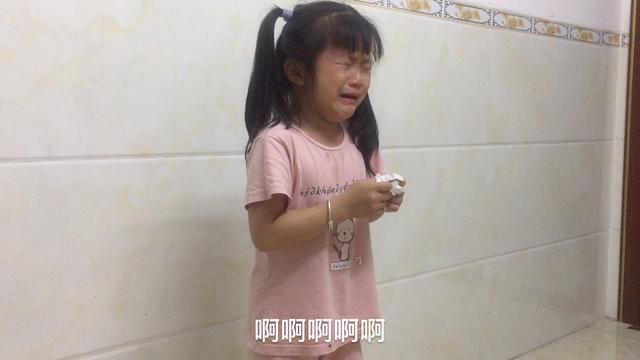 怎样看一个男生喜不喜欢你小学,问你家孩子最喜欢爸爸还是妈妈时