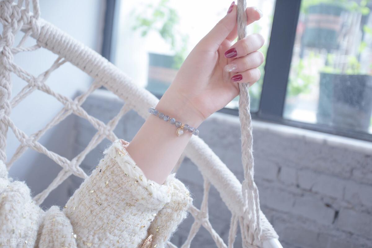 男人最喜欢女人做什么职业男生一般会喜欢什么样性格的女生