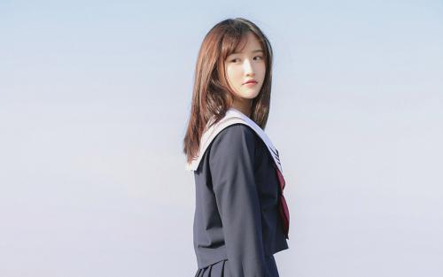 话多的女孩喜欢什么样的男孩女生若真心喜欢一个男生