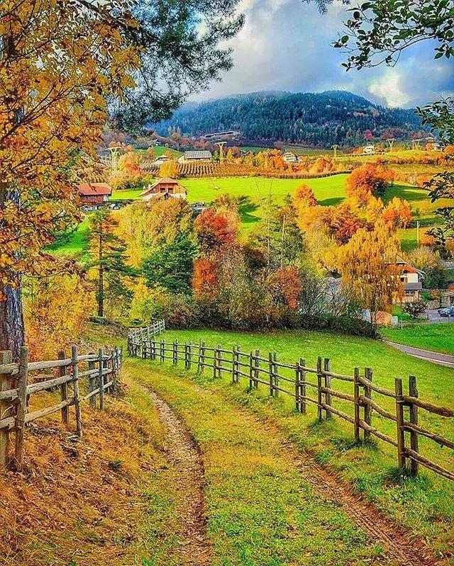 晚上必看的免费正能量却让你听了一遍就停不下来的歌曲有哪些