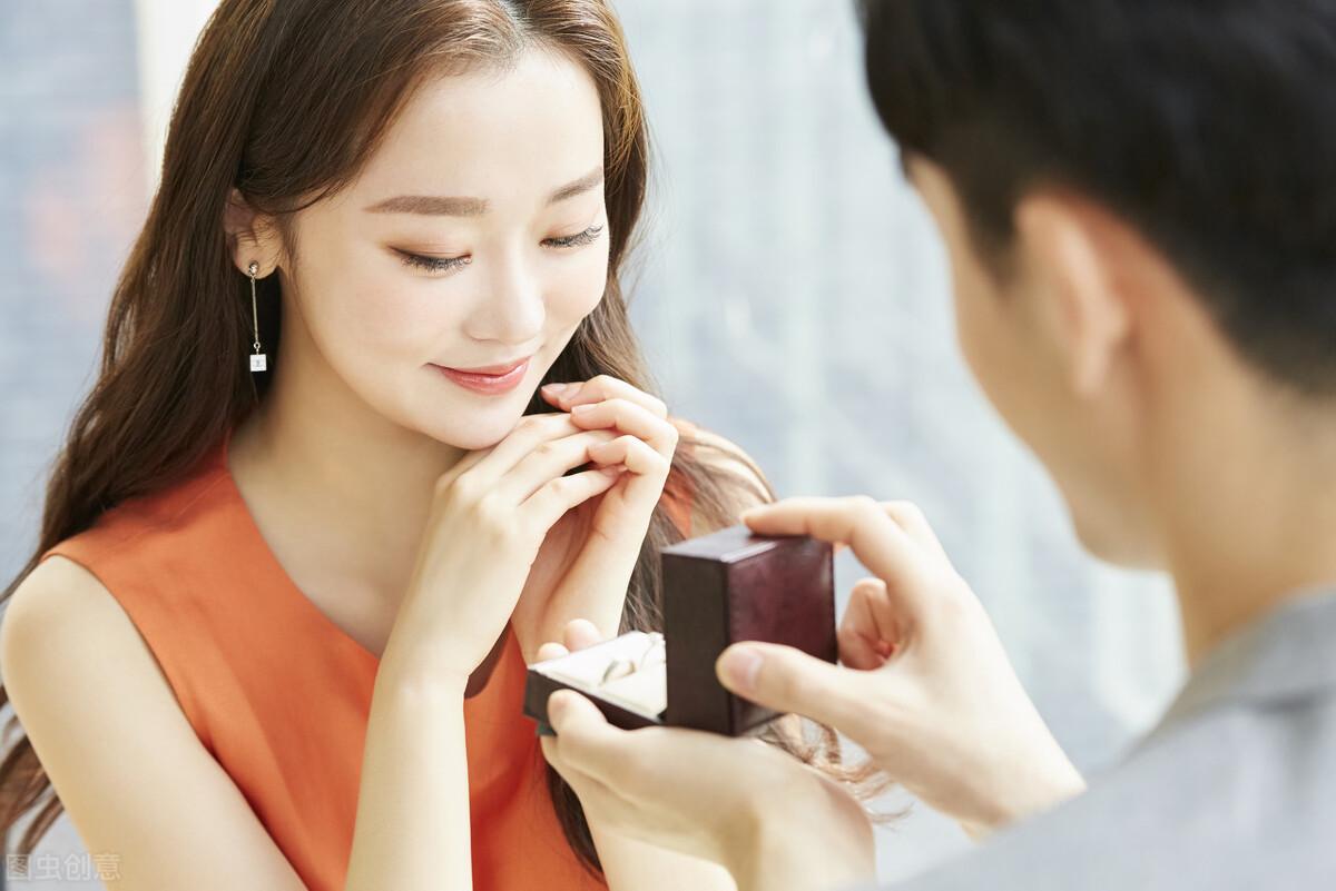 男人突然从热情变冷淡为何有些男人会一夜之间就变冷漠了