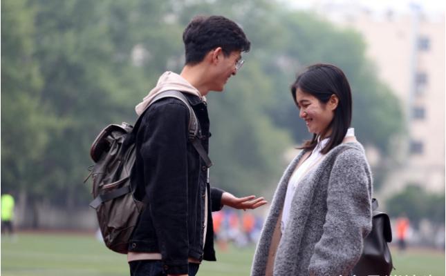 女生长多高才算标准身高男生为什么要考虑身高呢