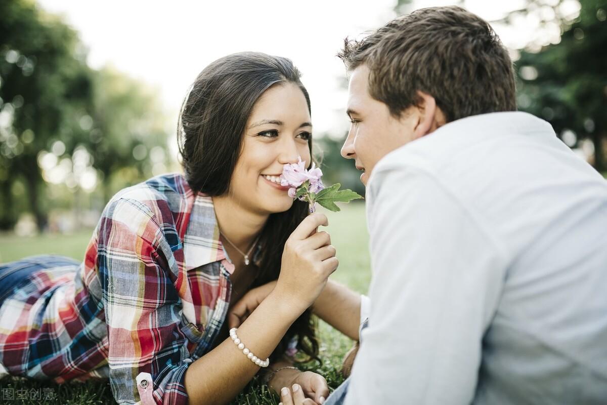 男生最爱对女生做的事情男生会用哪些吸引女生喜欢他们