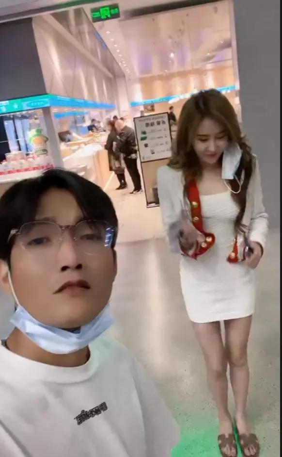 为什么男人喜欢抖音里的女人一个在抖音里爱的男人的心理