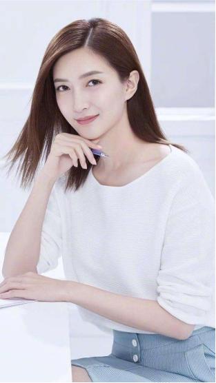 混迹在男人圈里的女人,评出娱乐圈最帅男星