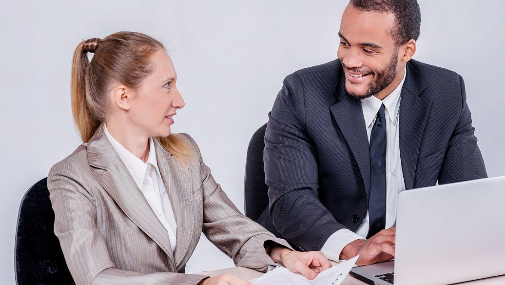 怎么知道已婚男人喜不喜欢你,怎样才能知道一个已婚男人是真心爱自己