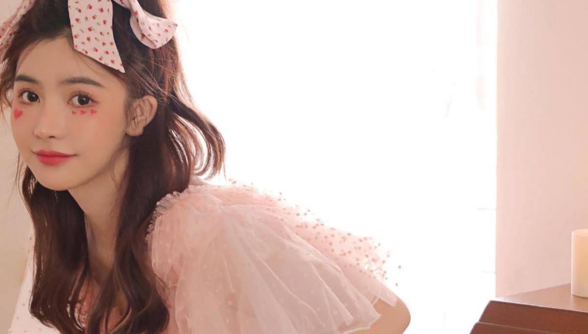 好朋友生日送什么礼物女生,另一个女生送的礼物该不该收