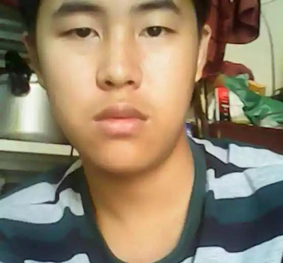 女生主动追男生好吗你认为女生倒追男生正常吗