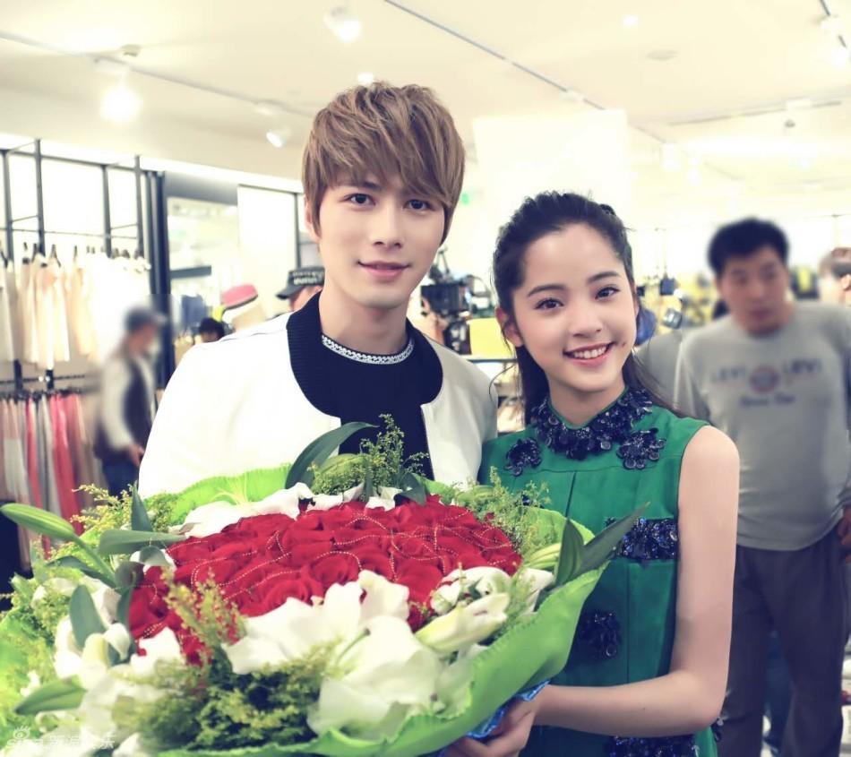 表兄妹聊天什么程度算暧昧怎么看出是否从普通朋友发展到暧昧关系