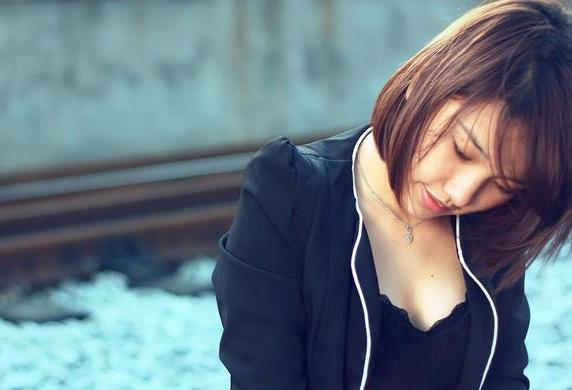 为什么男生会喜欢男生为什么男人会喜欢漂亮女生