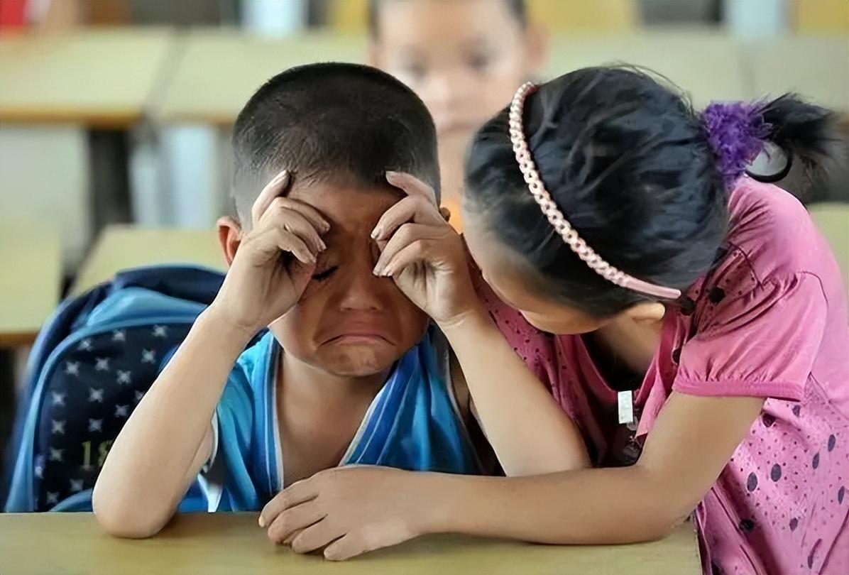 男人连名带姓的喊女人男生暧昧不叫你名字为什么