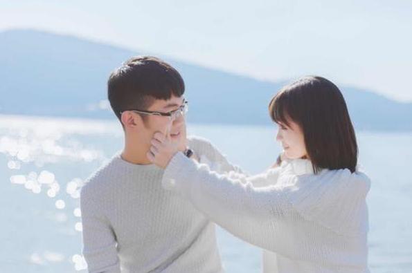 网上互相暗恋的8个征兆小学男生偷偷暗恋你的7个征兆