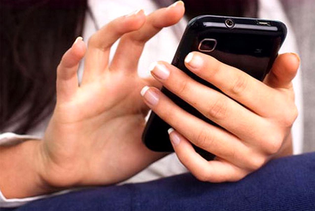 老婆不让碰导致老公出轨老婆不让我碰她算冷暴力吗