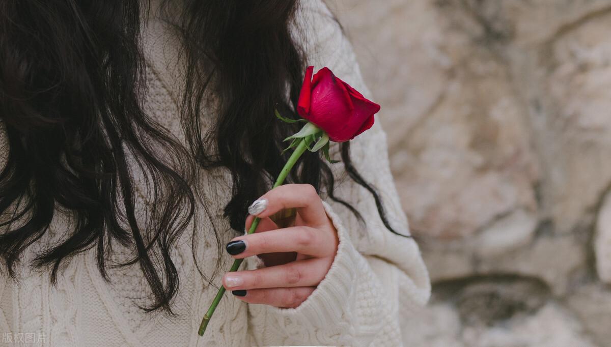 怎样追一个女生哪些套路可以追到喜欢的女生