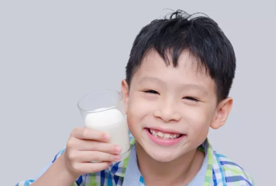 15岁怎么样才能长高男生,15岁男孩身高167还能长高吗