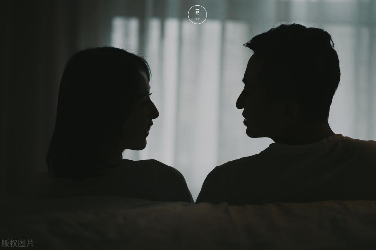 理性男人喜欢你的表现,怎么判断一个男生到底喜不喜欢我