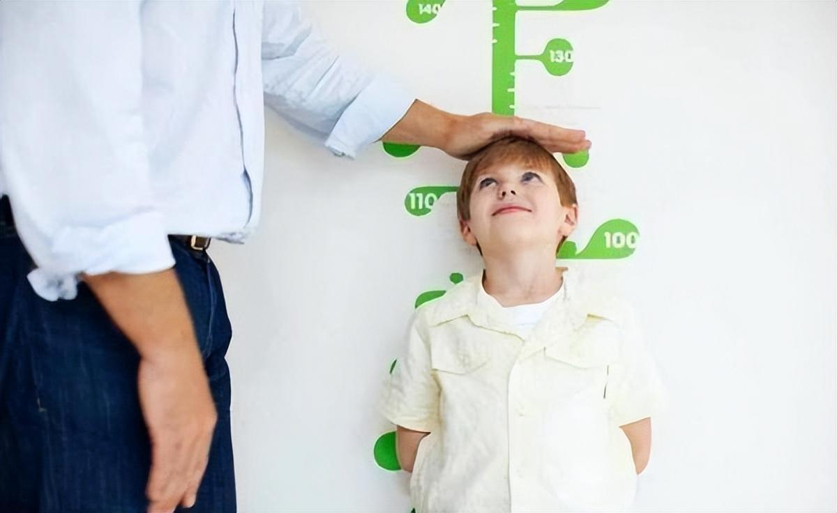 怎么样快速长高女生,15岁吃什么能快速长高