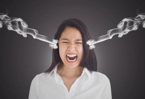 男朋友说我不成熟男朋友都会来讽刺你