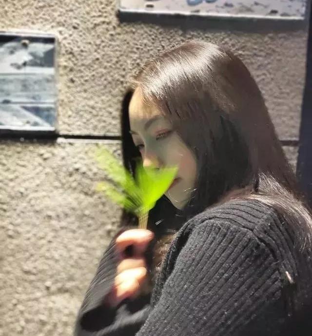 女生想让男朋友叫她什么昨天在马路上看到一对情侣吵架