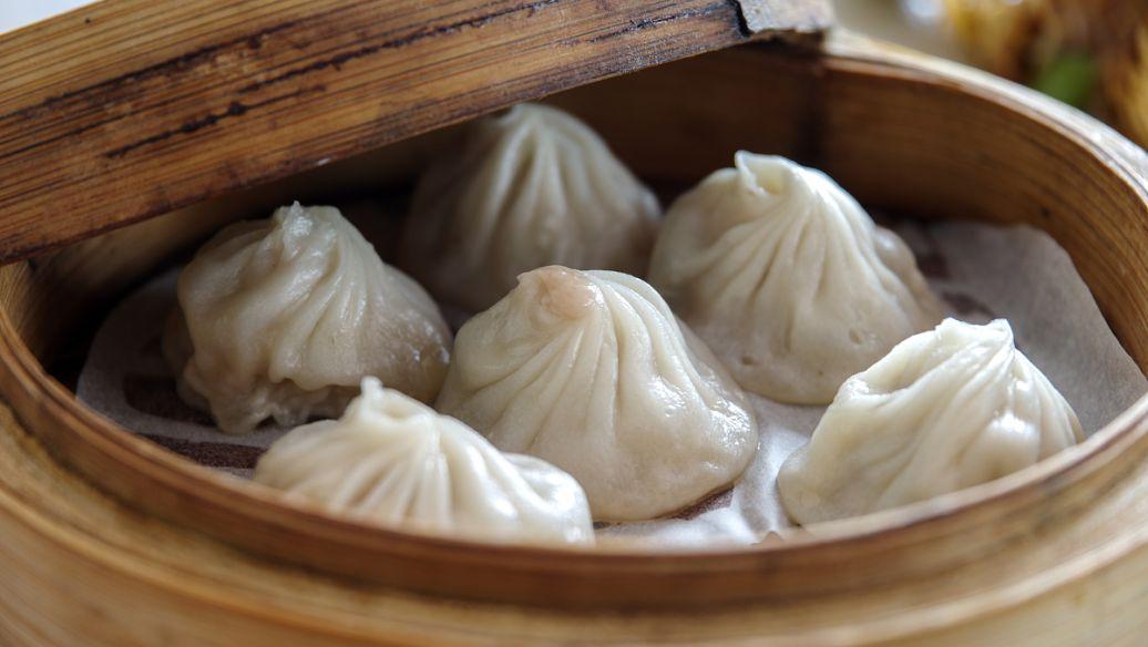 一旦男人开始碰你的腰男生对男生说碰一碰什么意思