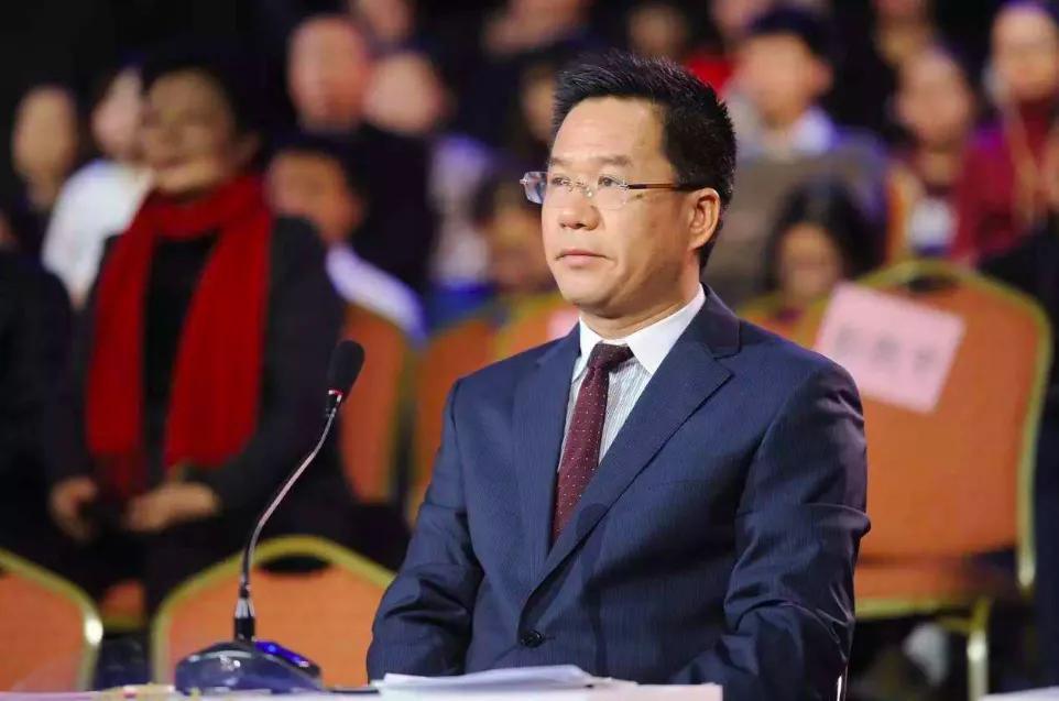 男的说女的看不起他什么意思男人做护士合适吗