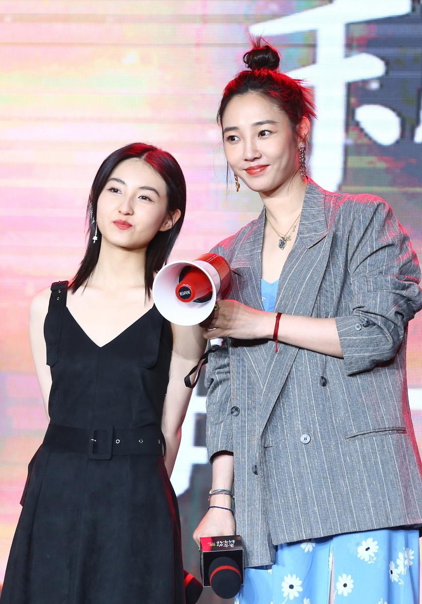 男孩15岁的正常身高是多少十五岁身高180还能长多少