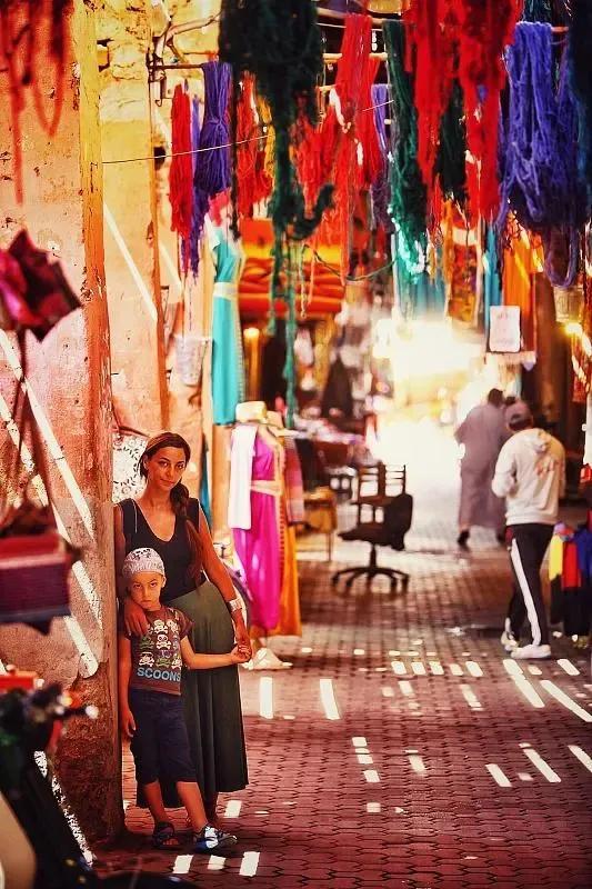 男生说压你是什么意思,一辆汽车以200码的速度压过去