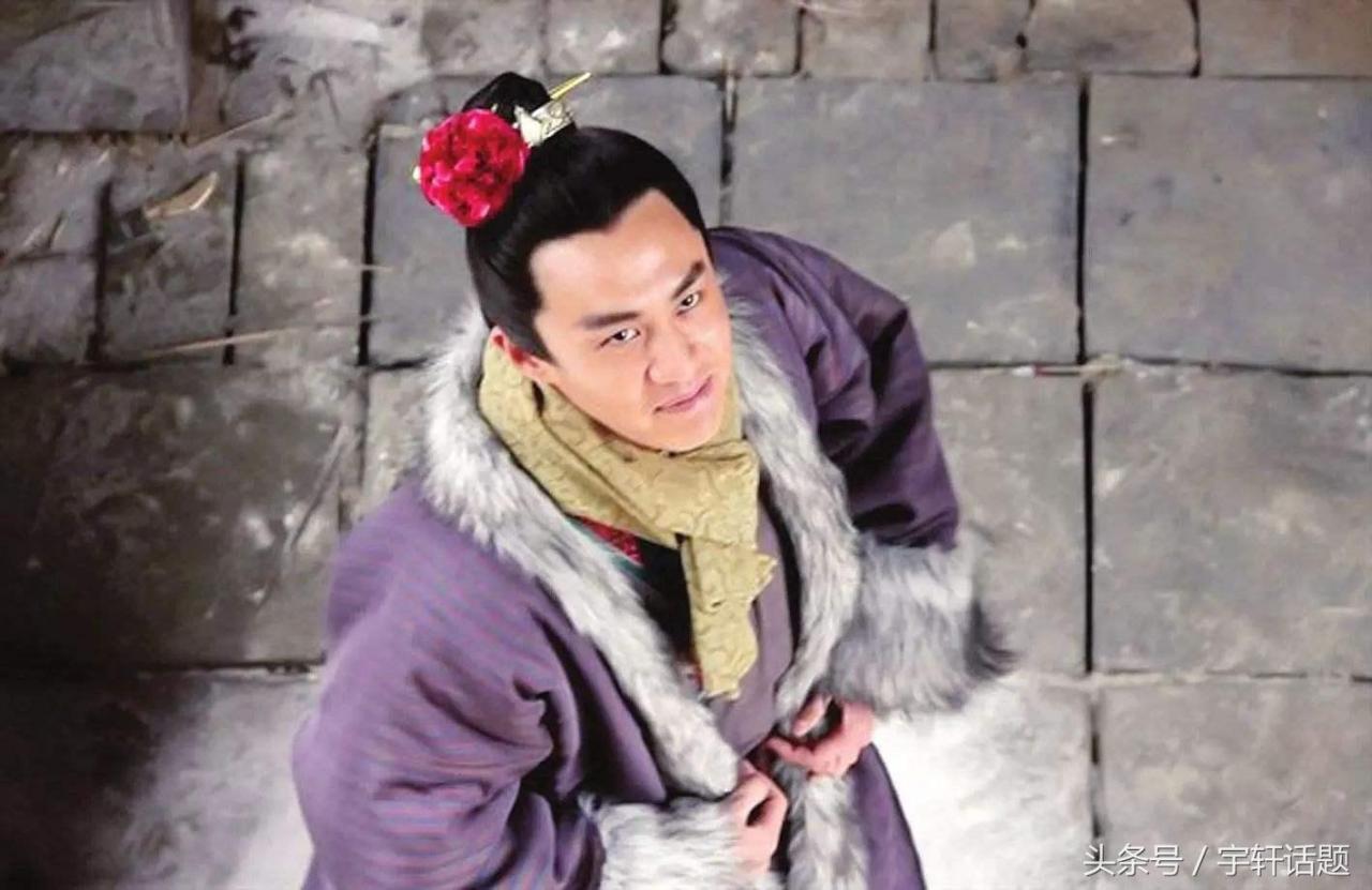 一个整天在男人堆的女人女朋友有一堆备胎